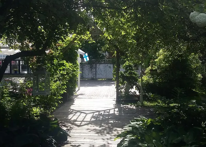 Lovely Mint Garden Daire